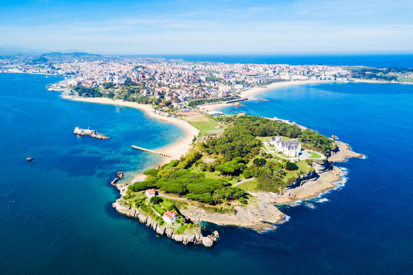 Vista aerea de la bahía de Santander